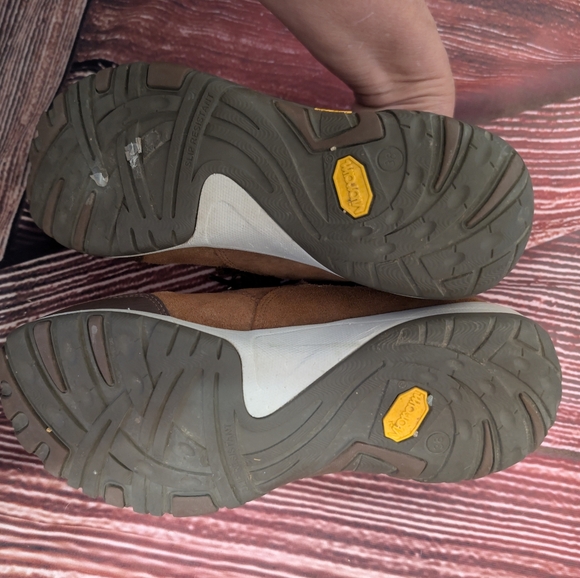 Like New Ladies Dansko HIKING Sneakers - Picture 2 of 5